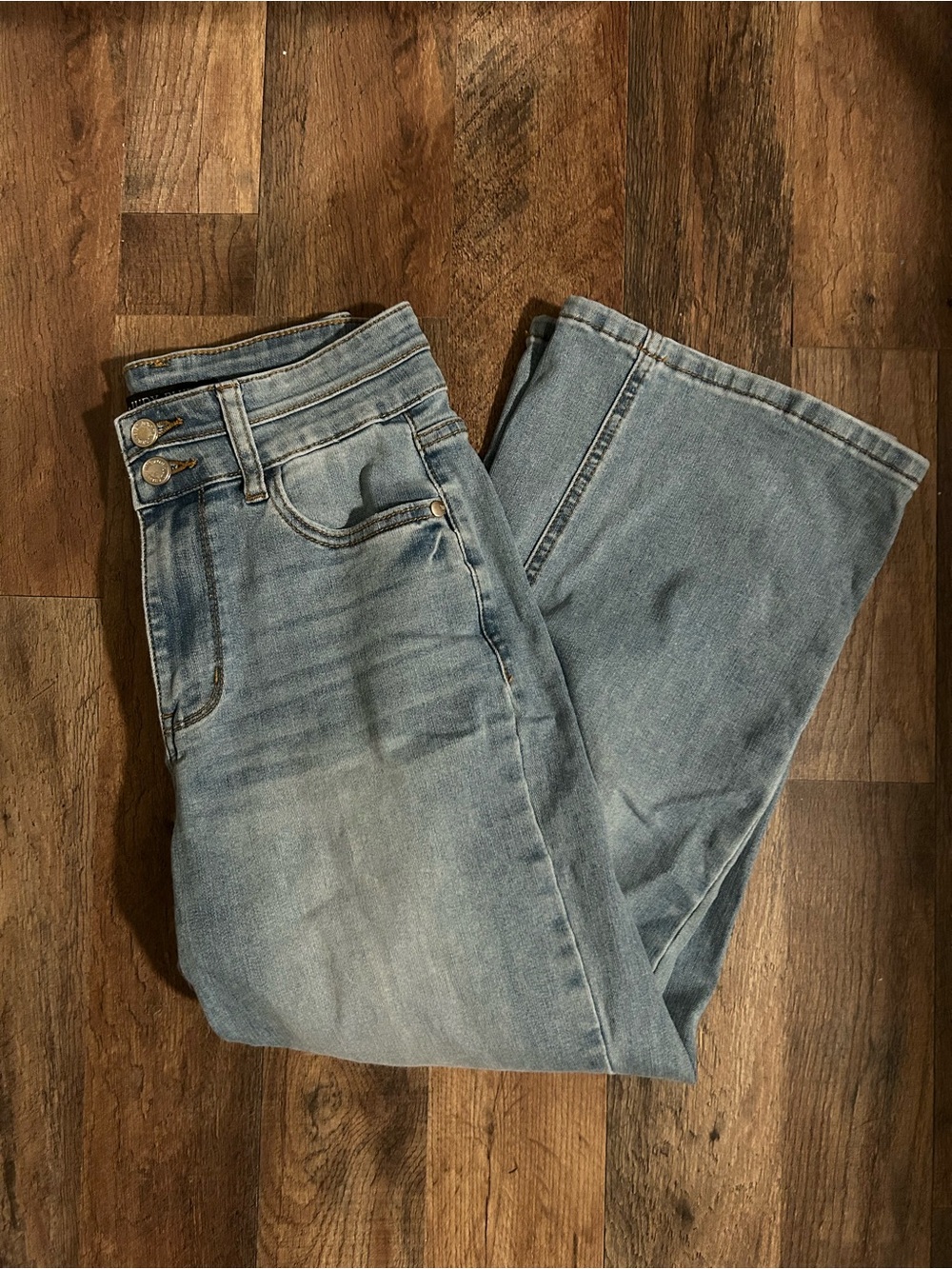 Judy Blue Light-wash Wide Leg Cropped Jeans 3|26